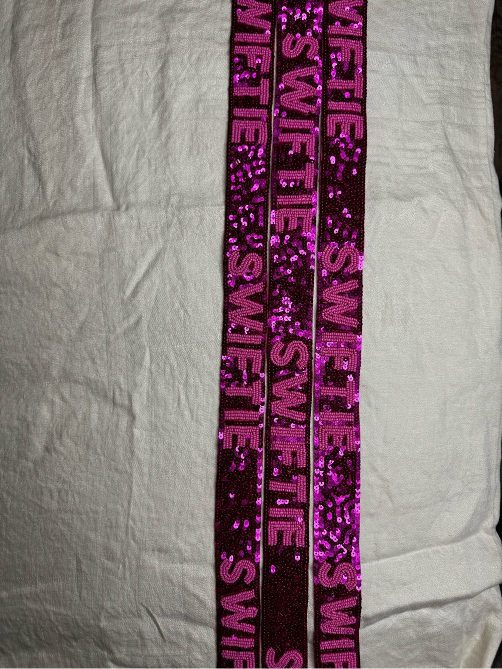 SWIFTIE Sequin Handbeaded Purse Strap-Fuchsia Pink